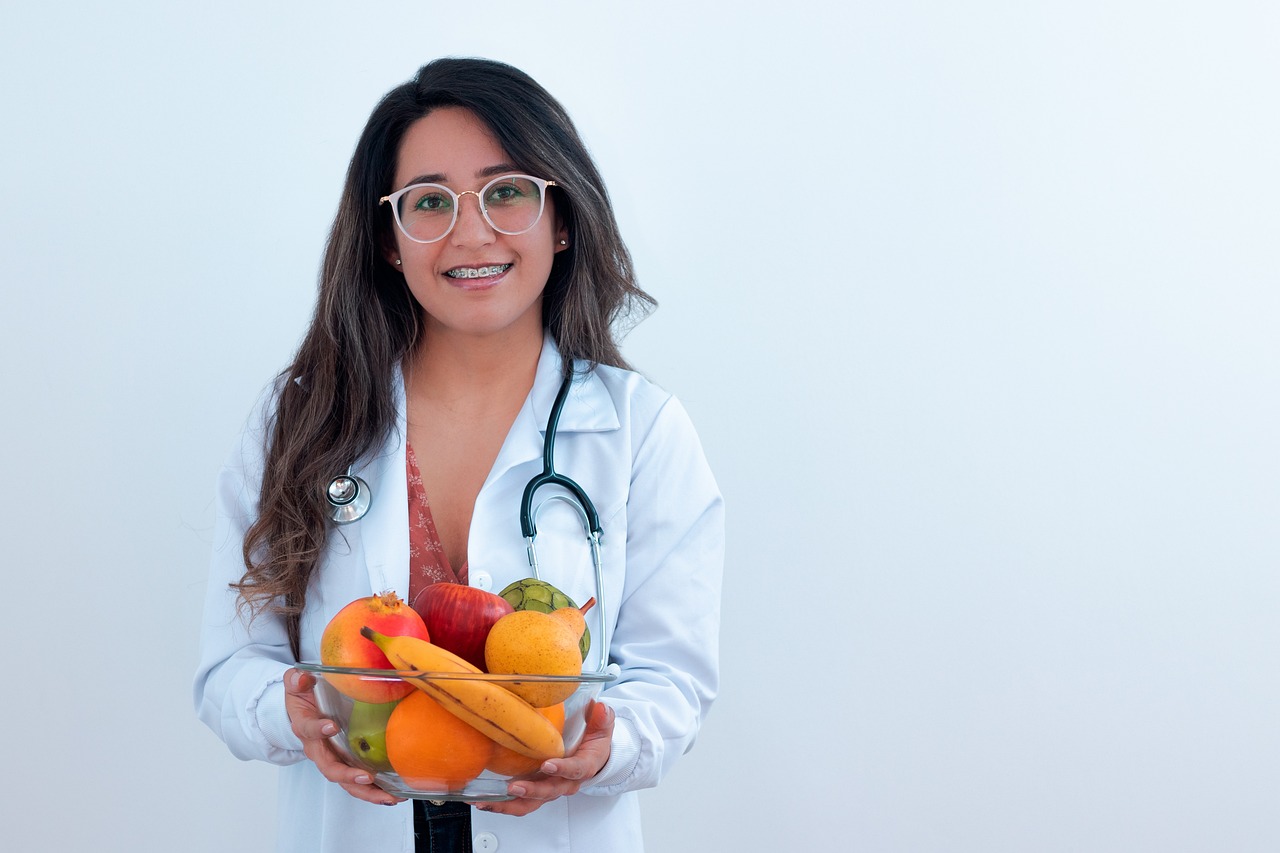 woman, doctor, nutritionist-5591780.jpg